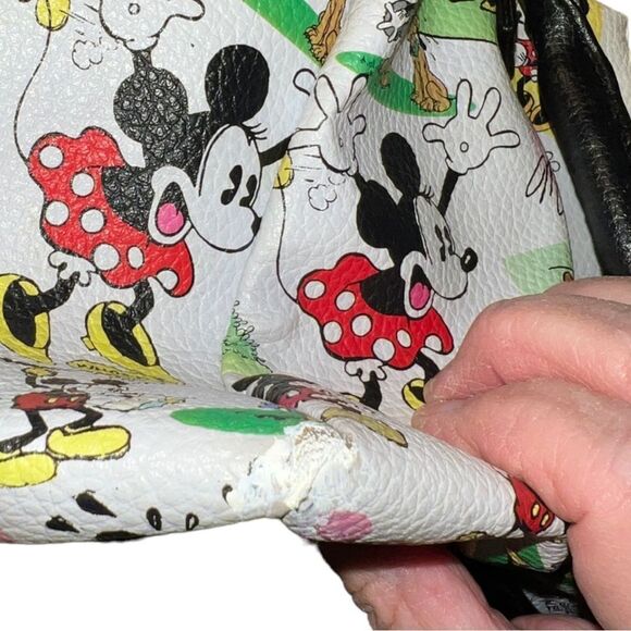 Disney adorable white satchel with black handles and whimsical Disney ca… - Picture 12 of 13